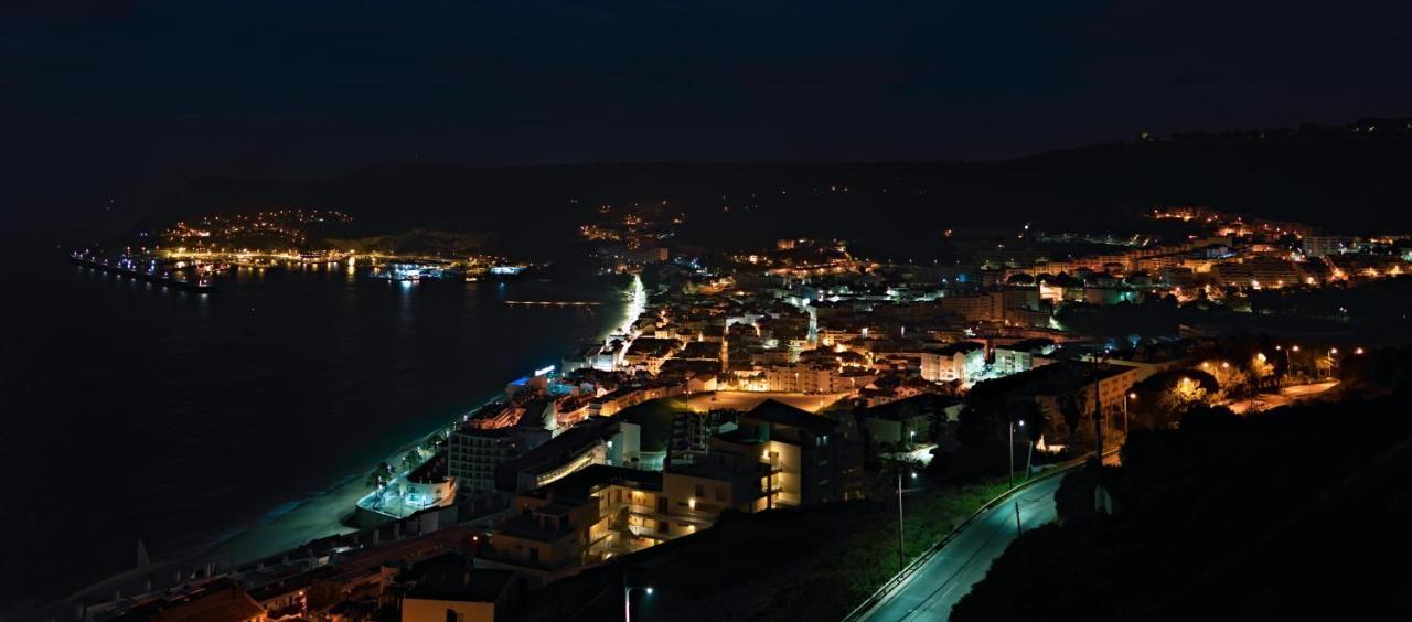 Sea View Apartment Sesimbra- Apartamento Vista Mar מראה חיצוני תמונה